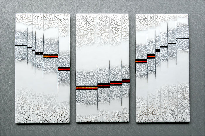 The tryptic Drift represents the simple but elegant geometry of global-scale geological features, such as the Mid Atlantic Ridge.