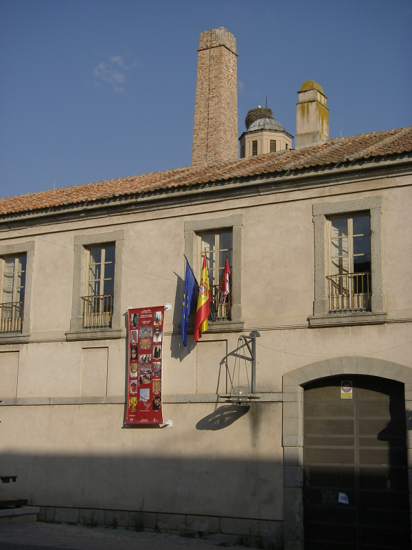Main door of the Escuela de Los Vidrios de San Ildefonso de la Granja, Segovia, a photo taken in 2007 when teaching a summer school.