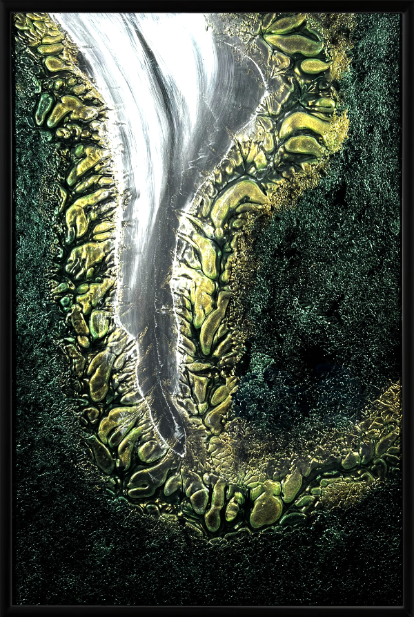 Glass artwork called Mystic Forest created using secret lavacoating technique