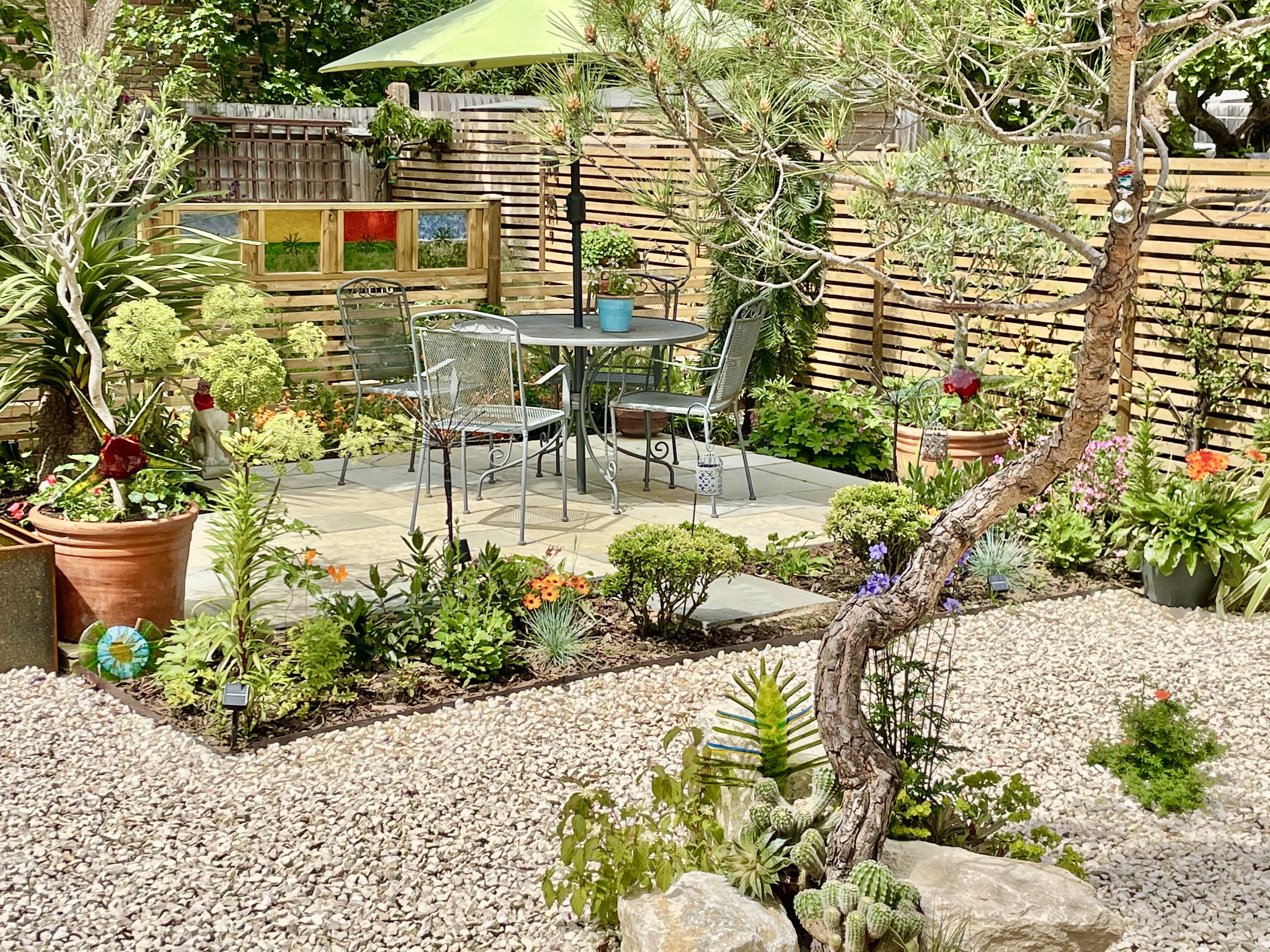 Summer glass flowers & cactus
